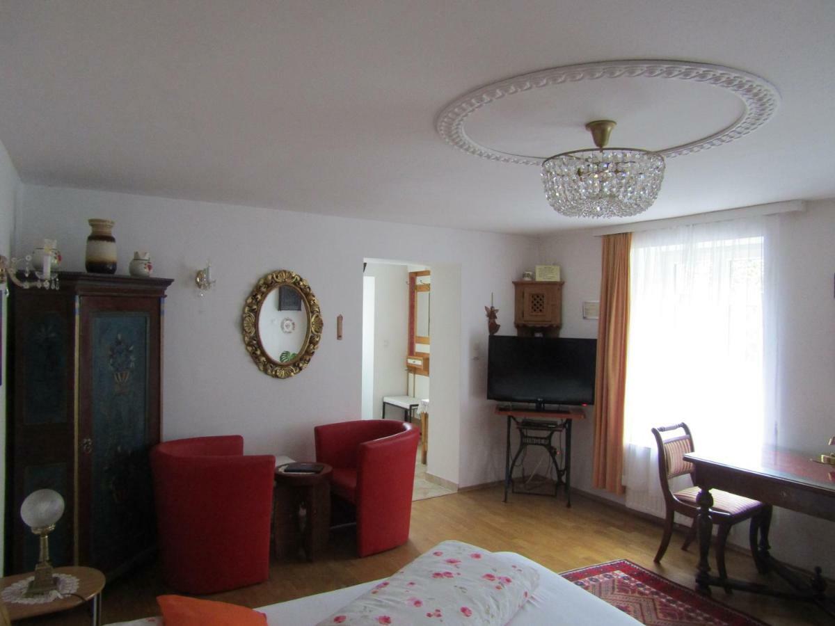 Villa Kreuthhof Appartements 克洛斯特新堡 外观 照片